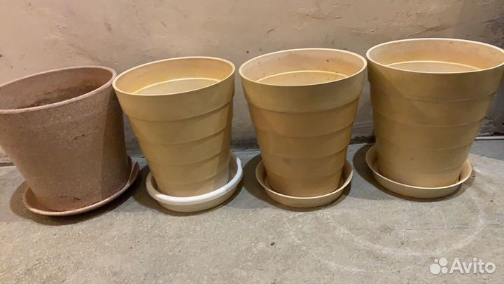 Горшок пластмассовый