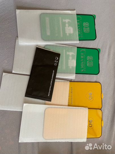 Чехлы и стекло на iPhone