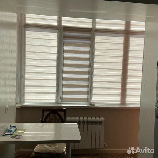 Жалюзи рулонные шторы день ночь
