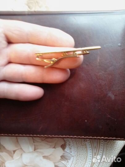 Галстук.Зажим для галстука