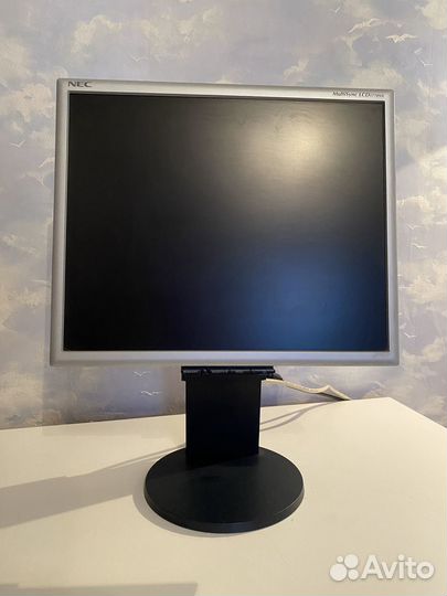 Монитор NEC MultiSync LCD 1770NX