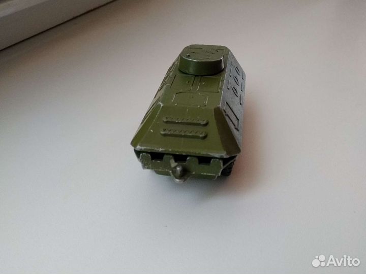 Игрушка бтр СССР