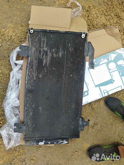 Радиатор кондиционера на аккорд 8