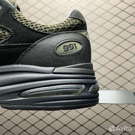 Кроссовки Stone Island X New Balance 991V2