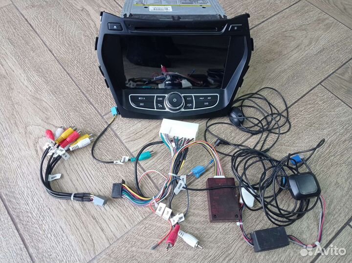 Штатная магнитола на хундай Санта фе