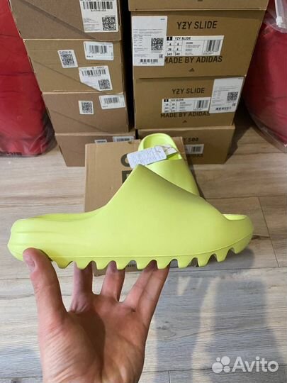 Yeezy Slide Glow Green 4us/37eur