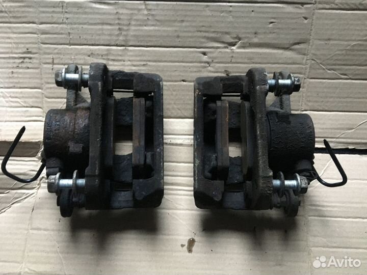 Суппорт передний BMW E87