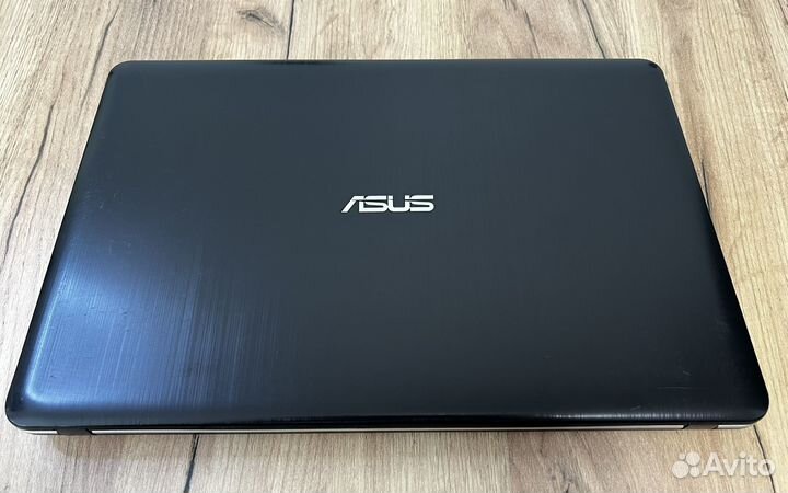 Игровой Asus i3-7020U/ MX110/ 8GB/ SSD/ full HD