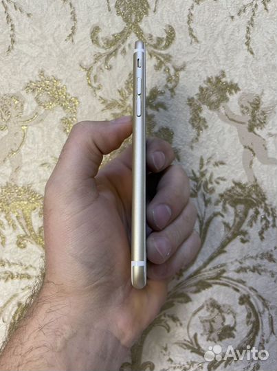 iPhone 6S, 64 ГБ