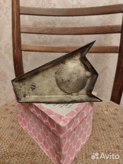 Пепельница СССР Нефертити бронза