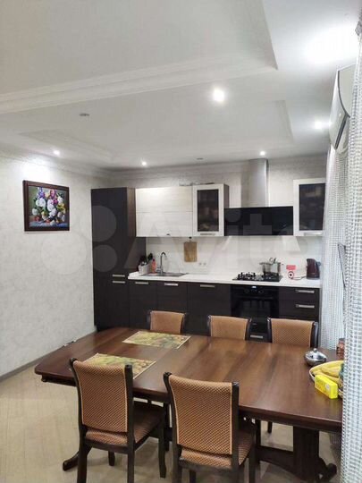 3-к. квартира, 70 м², 2/5 эт.