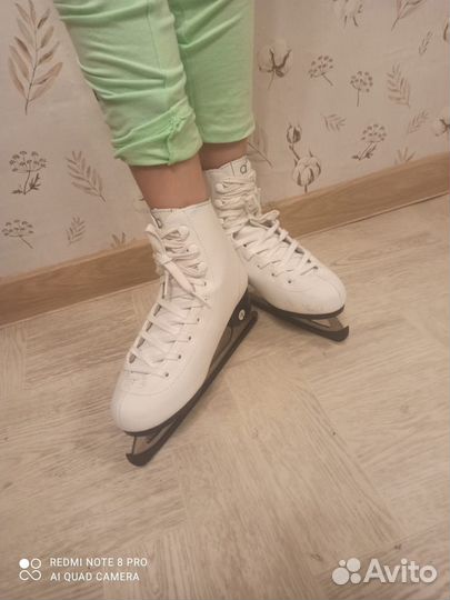 Коньки фигурные размер 35-36 стелька 23см