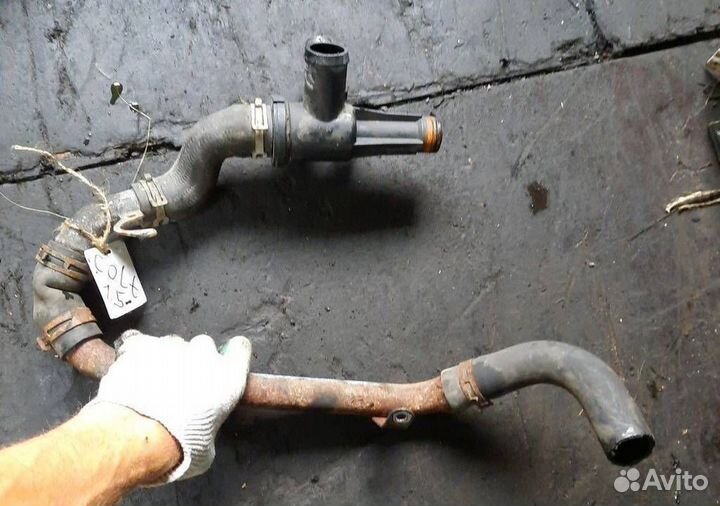 Патрубок охлаждения Mitsubishi Colt 6 (Z20/Z30)