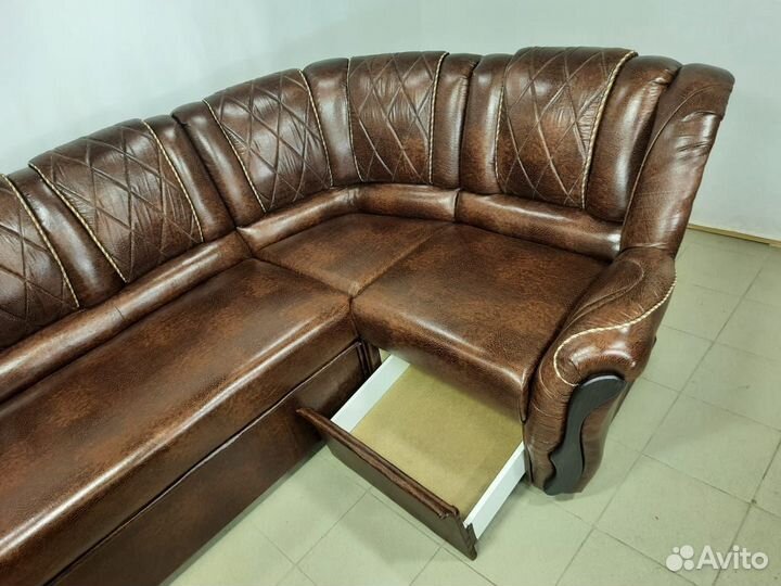 Угловой диван
