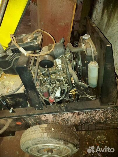 Сварочный генератор на 13 кВт Esab KHM 350 YS