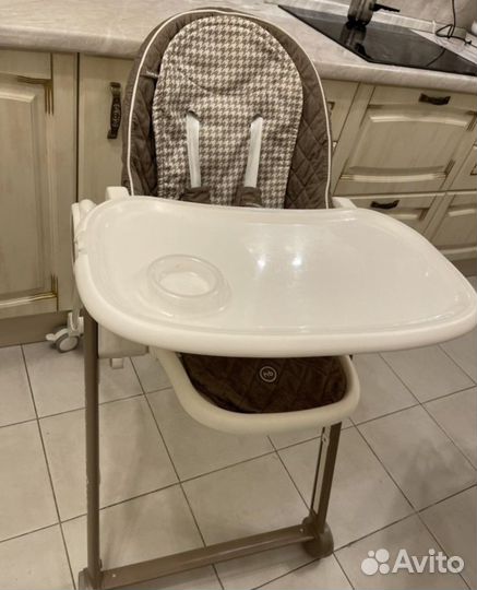 Детский стульчик для кормления