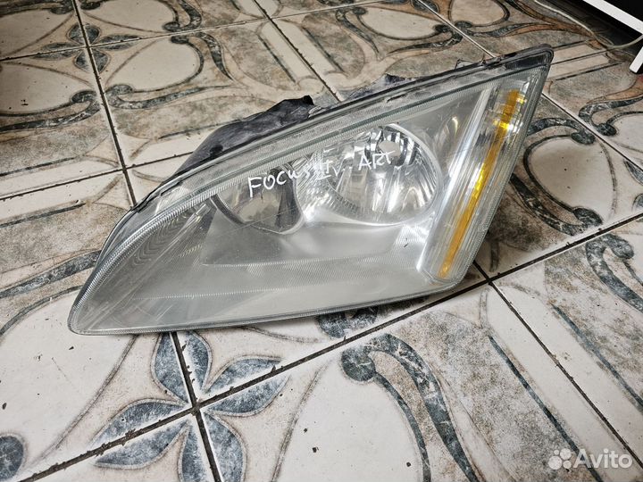 Фара Ford Focus II