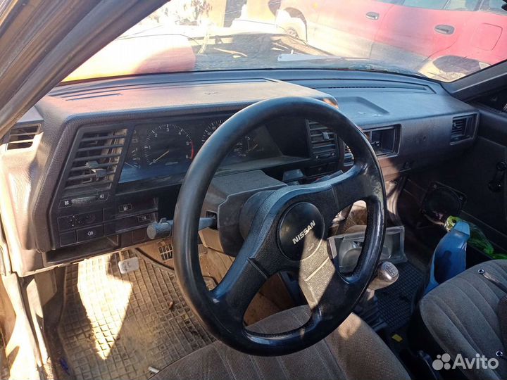 Nissan Sunny разбор по частям