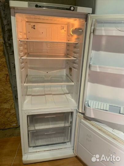 Ремонт холодильников Ремонт стиральных машин