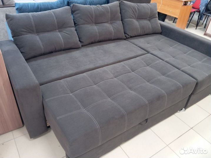 Диван угловой С оттоманкой