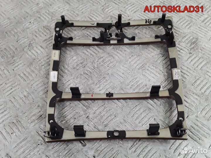 Накладка декоративная Mercedes W203 A2036802539