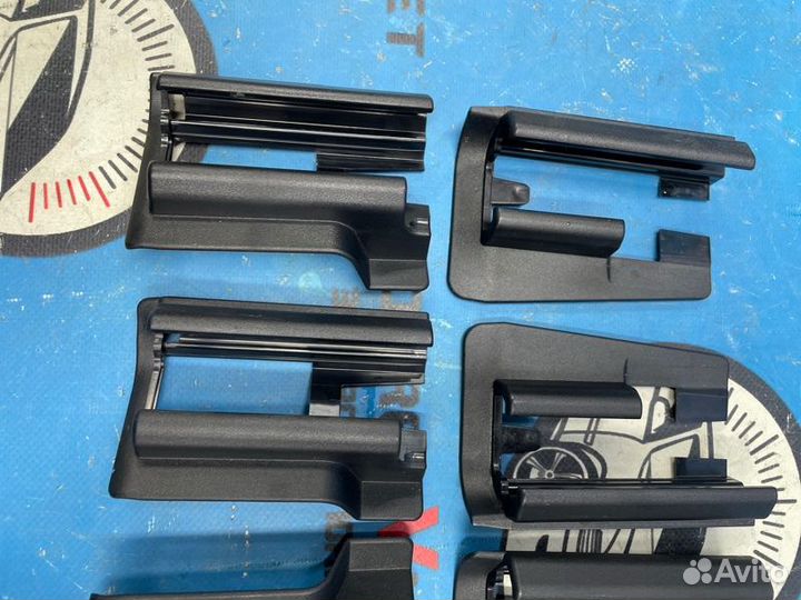 Заглушки крепления сидений Mercedes-Benz C-Class