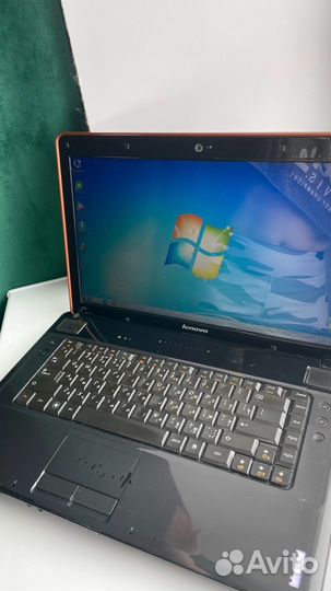 Ноутбук Lenovo ideapad Y550