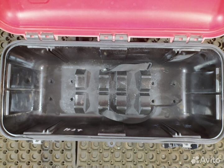 Бардачок огнетушителя Iveco Stralis