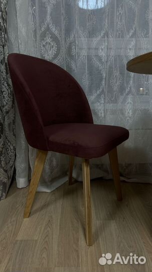 Кухонный стол и стулья комплект новые