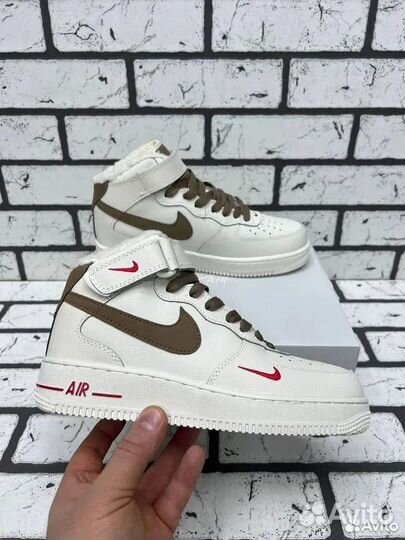 Кроссовки Nike Air Force 1 07 mid зимние на меху