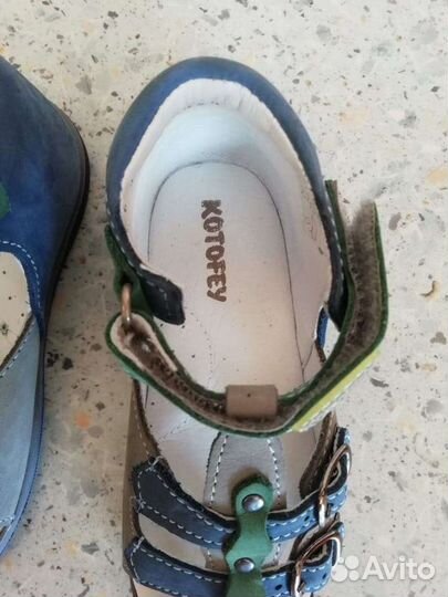 Сандали новые