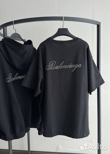 Футболка Balenciaga женская оверсайз