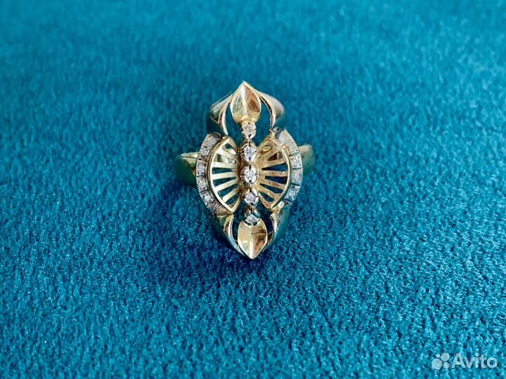 Золотое кольцо с бриллиантами 583 