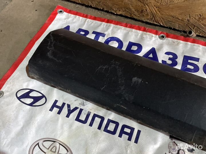 Накладка передний правый двери Toyota Rav4 45