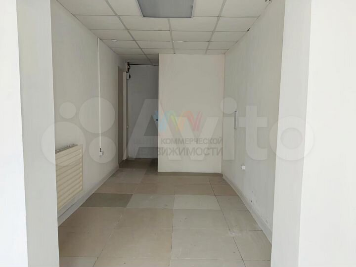 Торговое с отдельным входом 16 м2 на трафике