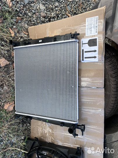 Радиатор охлаждения и диффузор