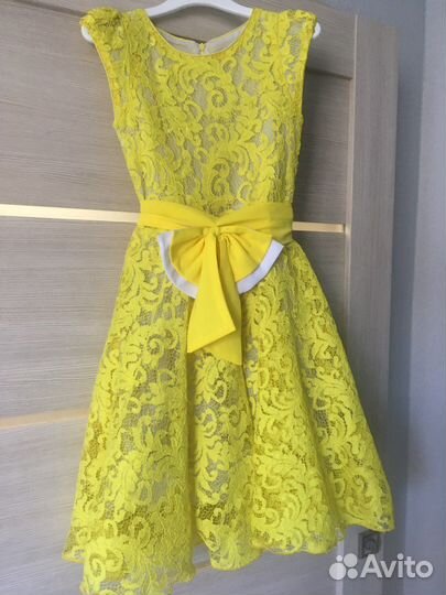 Платье для девочки нарядное 7-8 лет