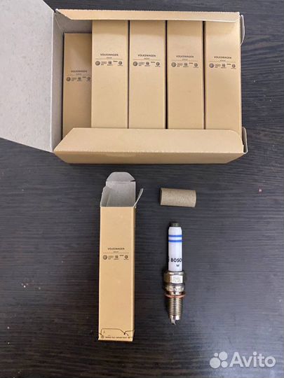 Свеча зажигания O4E905612c