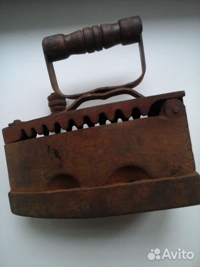 Утюг чугунный старинный