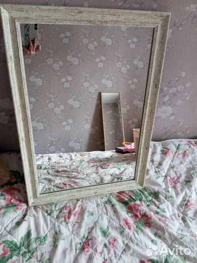 Зеркало настенное
