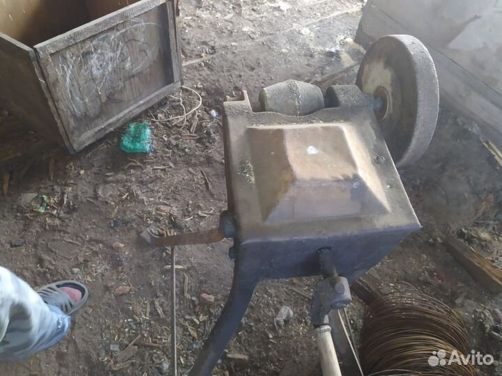 Ручной точильный станок времён СССР 1955г