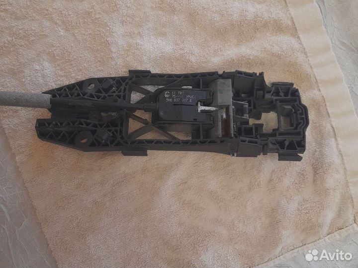 Кронштейн ручки Volkswagen