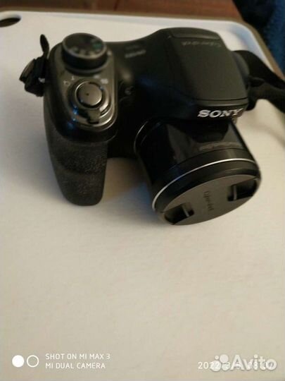 Sony Cyber -shot DSC-H200