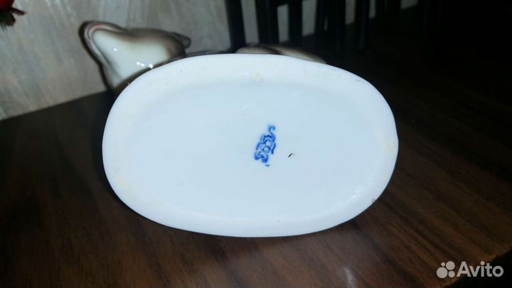 Фарфоровая фигурка Медведь