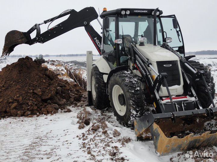 Экскаватор погрузчик Трактор