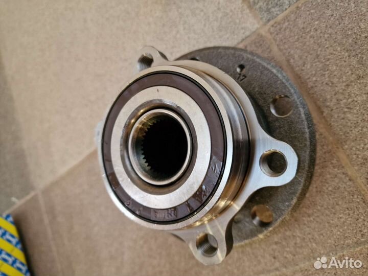 Ступица колеса передняя Volkswagen