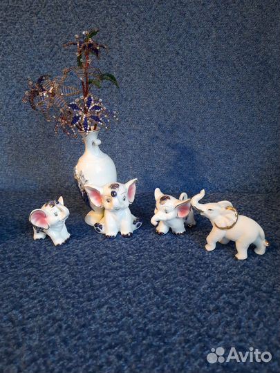 Фигурки слоники гжель