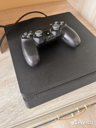 Sony ps4 slim