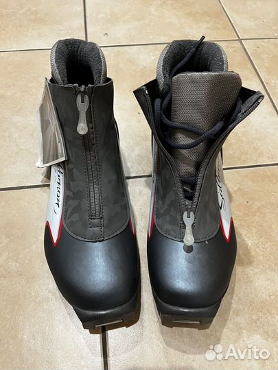 Комплект беговые лыжи, крепления, ботинки, палки