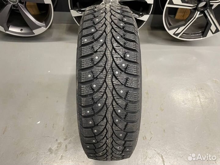 Pirelli Formula Ice 235/65 R17 108T